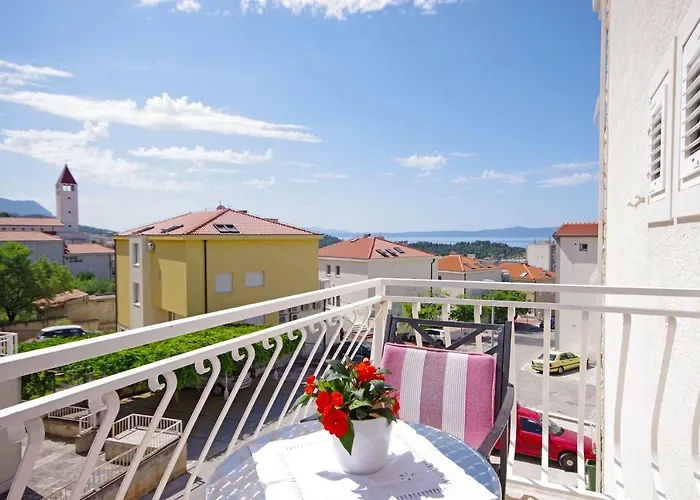 ゲストハウス Sea View マカルスカ